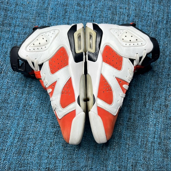 Nike Jordan 6 Retro GS Gatorade Like Mike Sneakers in Summit White Team Orange - Picture 4 of 10